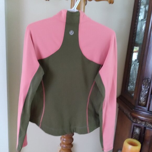 Activewear Lululemon Top, Size - M - Picture 3 of 5